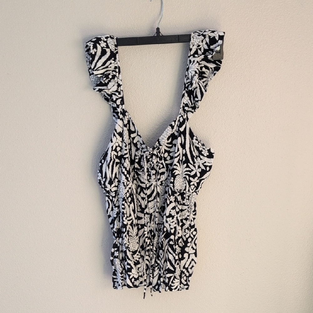 LOFT Black and White Floral Pineapple Tie-Front Tank